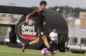 O treino foi o primeiro de Mateus Vital como jogador do Corinthians