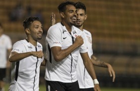 Júnior Dutra comemora muito seu primeiro gol com a camisa do Timão