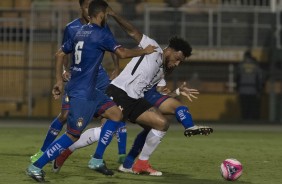 Kazim saiu muito criticado pela torcida na partida contra o So Caetano