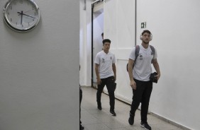 Caíque e Marquinhos Gabriel chegam ao estádio Pacaembu para duelo contra o São Caetano