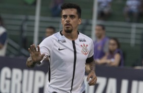 Fagner atuando contra a Ferroviária, pelo Paulistão