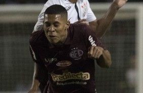 Juninho Capixaba durante partida contra a Ferroviria, pelo Paulisto