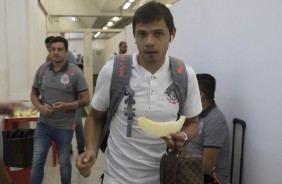 Romero antes do jogo contra a Ferroviria, pelo Paulisto, no Pacaembu