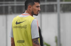 Pedro Henrique perdeu a posição de titular para Henrique e deve ficar no banco contra o São Bento