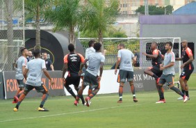 Corinthians e Atltico-PR se enfrentaram em jogo-treino