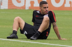 Gabriel durante o treino de hoje no Parque Ecológico; Adversário visado é o Red Bull