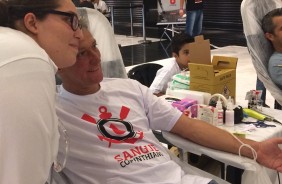 Mrcio Bittencourt compareceu  Arena Corinthians para campanha Sangue Corinthiano