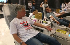 Presena ilustre, Mrcio Bittencourt fez sua parte doando sangue