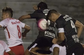 Balbuena durante partida contra o Red Bull Brasil