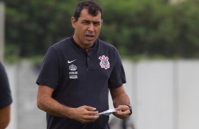 Fábio Carille durante o jogo-treino entre Atlético-PR e Corinthians no CT