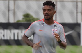 Paulo Roberto no jogo-treino contra o Atlético-PR no CT
