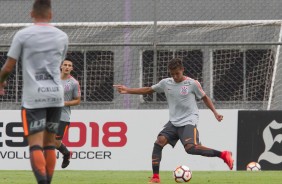 Pedrinho durante o jogo-treino entre Atlético-PR e Corinthians no CT