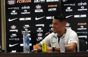 Aps assinar sua volta ao Corinthians, Ralf concedeu coletiva no CT