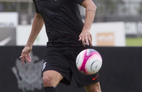 O meia Danilo atuando no jogo-treino contra o Red Bull Brasil