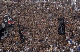 A torcida compareceu em peso na Arena para o treino antes do dérbi