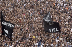 Cerca de 12 mil torcedores foram à Arena Corinthians apoiar o time antes do dérbi