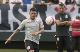Matheus Matias no treino aberto na Arena Corinthians; Preparação para o clássico contra o Palmeiras