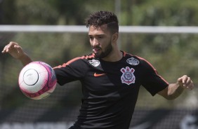 O atacante Clayson vai ser titular contra o Palmeira no clssico deste sbado na Arena