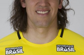 O gigante Cássio posando para mais uma foto 3x4