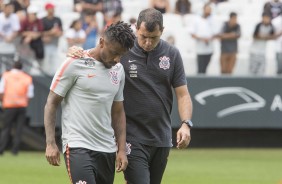 Paulo Roberto e Fábio Carille no treino aberto que antecedeu o clássico na Arena