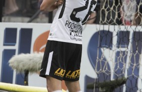 Rodriguinho abriu o placar na Arena Corinthians diante o Palmeiras, pelo Paulistão
