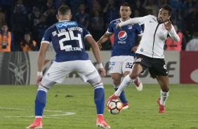 Júnior Dutra atuando contra o Millonarios, na Colômbia