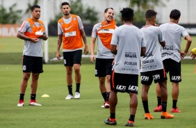 Elenco desembarcou no Brasil e j correu para o treino preparatrio para o clssico alvinegro