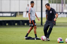 Matheus Matias tem agradado a Fbio Carille e comisso durante os treinos