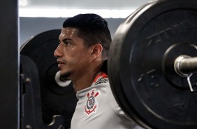 Ralf treina musculatura no CT Joaquim Grava; O alvo agora é oSantos