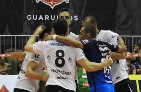 Corinthians/Guarulhos venceu o Lebes Canoas pela Superliga e avanou aos playoffs da competio