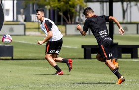 Mantuan treina no CT Joaquim Grava para o clssico contra o Santos