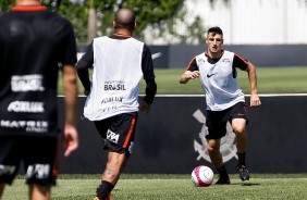 Mantuan treinando no CT Joaquim Grava em ltima atividade antes de enfrentar o Santos