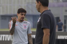 Fagner treina e deve ser titular contra o Mirassol