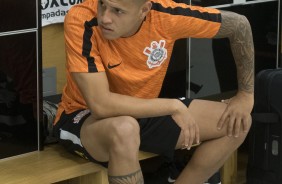 Sidcley no vestiário da Arena Corinthians no aguardo do início da partida contra o Mirassol