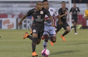 Emerson Sheik em ação na tarde deste domingo pela última rodada do paulista