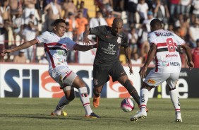 Emerson Sheik em ação na tarde deste domingo