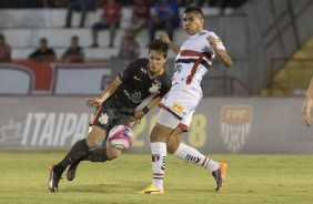 Matheus Vital em ação na tarde deste domingo pela última rodada do paulista