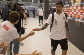 fagner na chegada para o duelo contra Deportivo Lara