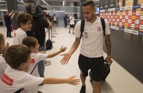 Maicon na chegada para o duelo contra Deportivo Lara