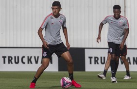 Matheus Matias e Warian no treino de quinta-feira no CT Joaquim Grava