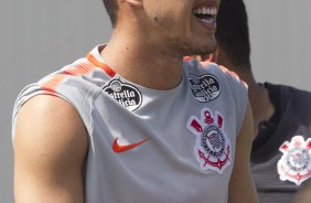 Rodriguinho foi só sorrisos no treino desta sexta-feira no CT