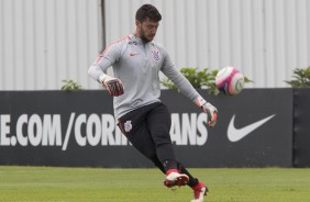 Caíque França treinando para enfrentar o Bragantino