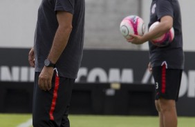 Carille e Osmar Loss treinam a equipe para o primeiro jogo das quartas de final contra o Bragantino