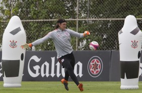 Cássio treinou normalmente para enfrentar o Bragantino