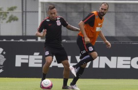 Maycon e Danilo no último treino antes do jogo contra o Bragantino