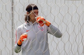 O goleiro Cássio treinou normalmente e deve enfrentar o Bragantino, pelo Paulistão