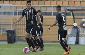 Balbuena e Pedrinho no primeiro jogo contra o Bragantino, pelo campeonato paulista