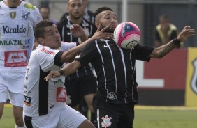 Clayson durante derrota diante o Bragantino, pelo Paulistão, no Pacaembu