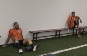 Danilo e Ralf antes da partida entre Bragantino e Corinthians