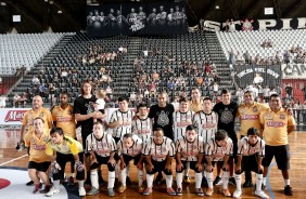 Trio corinthiano com a equipe JR/Corinthians no jogo contra o Santos, pela Copa Down